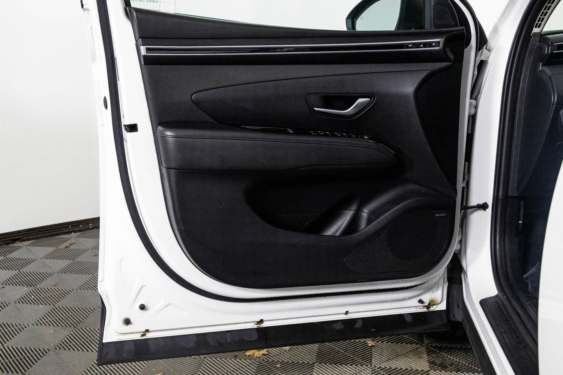 Used 2023 Hyundai Tucson Limited image 34