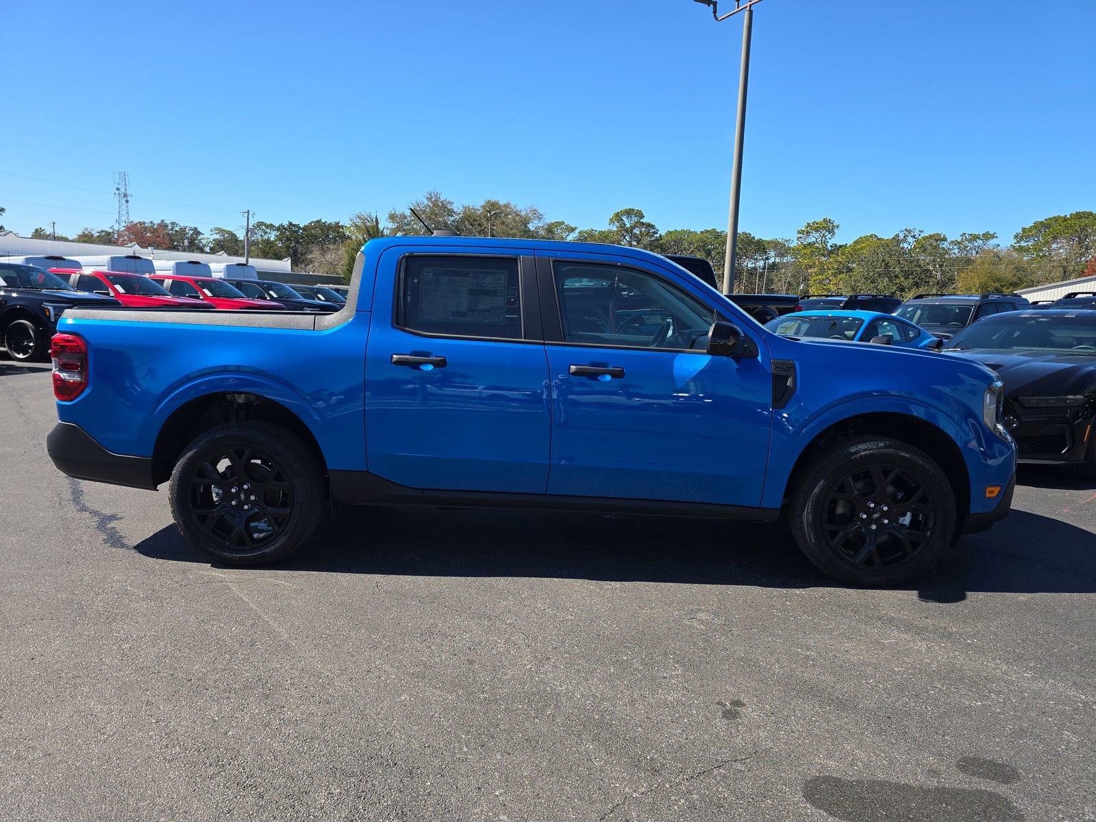 New 2025 Ford Maverick XLT w/ XLT Luxury Package AWD/4WD image 3
