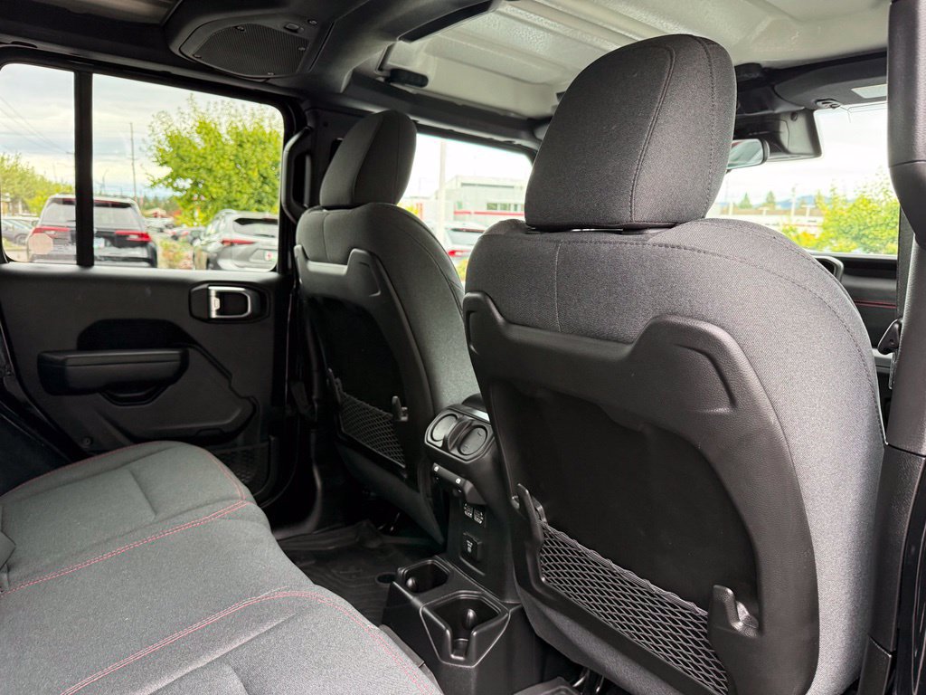 Used 2024 Jeep Wrangler Unlimited Rubicon w/ Convenience Group AWD/4WD image 19