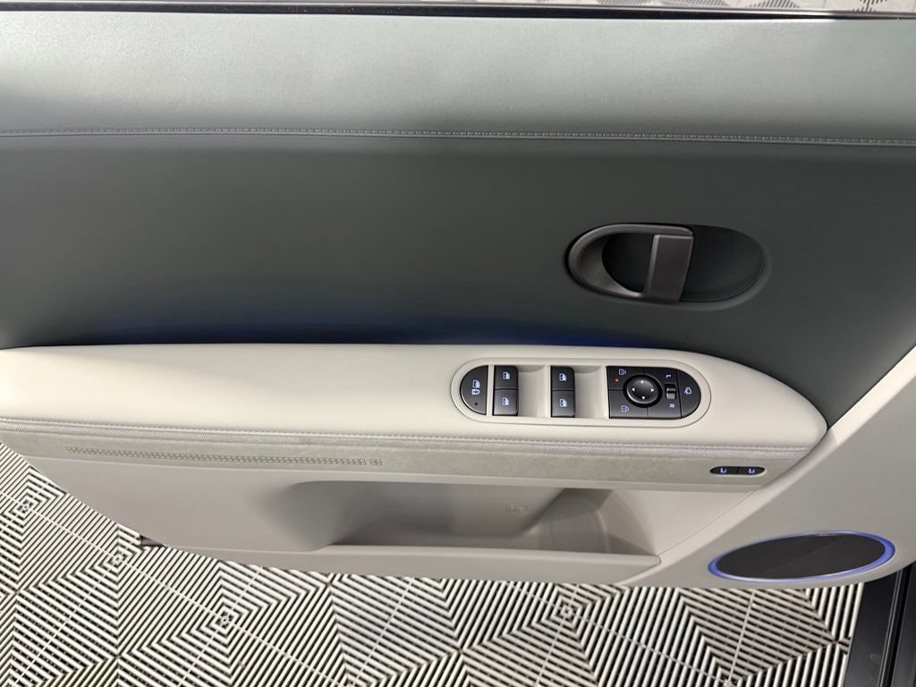 Used 2025 Hyundai Ioniq 5 Limited RWD image 27