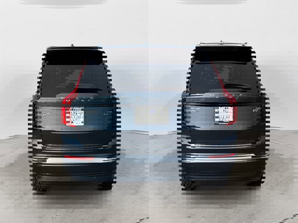 New 2026 Volvo XC90 B6 Plus w/ Protection Package Premier image 4