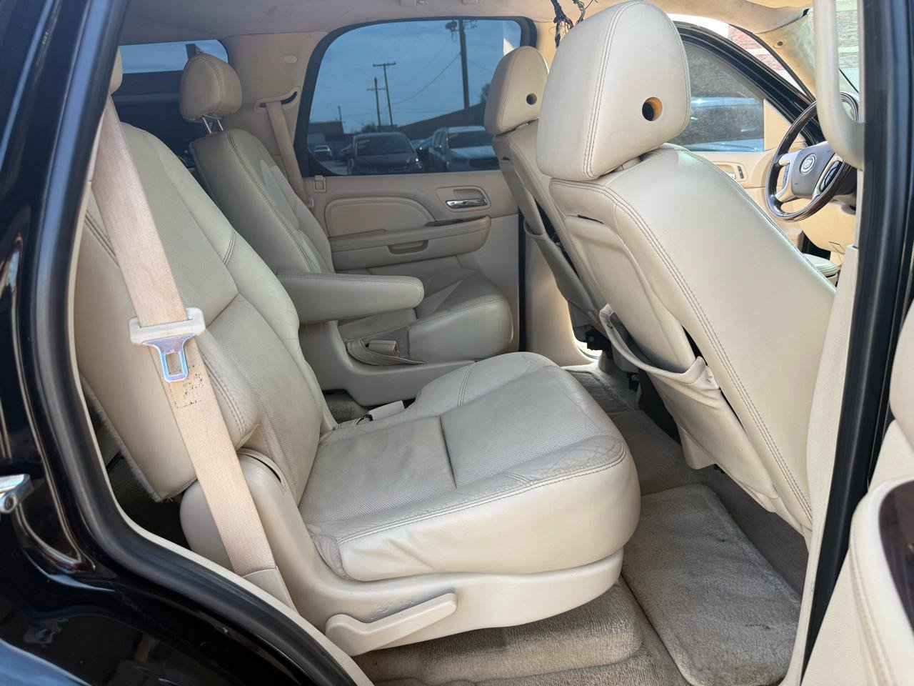 Used 2007 Cadillac Escalade AWD w/ Information Package image 16