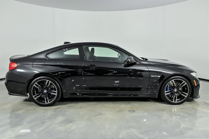Used 2016 BMW M4 Coupe RWD image 10