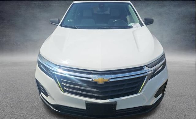 Used 2024 Chevrolet Equinox LS w/ LS Convenience Package FWD image 2