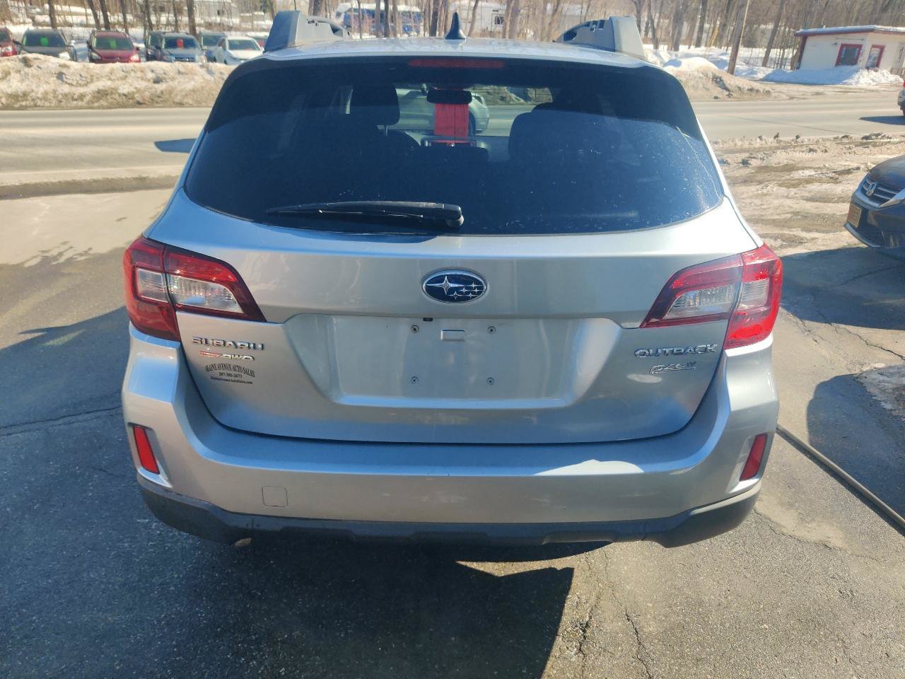 Used 2016 Subaru Outback 2.5i Premium AWD/4WD image 5