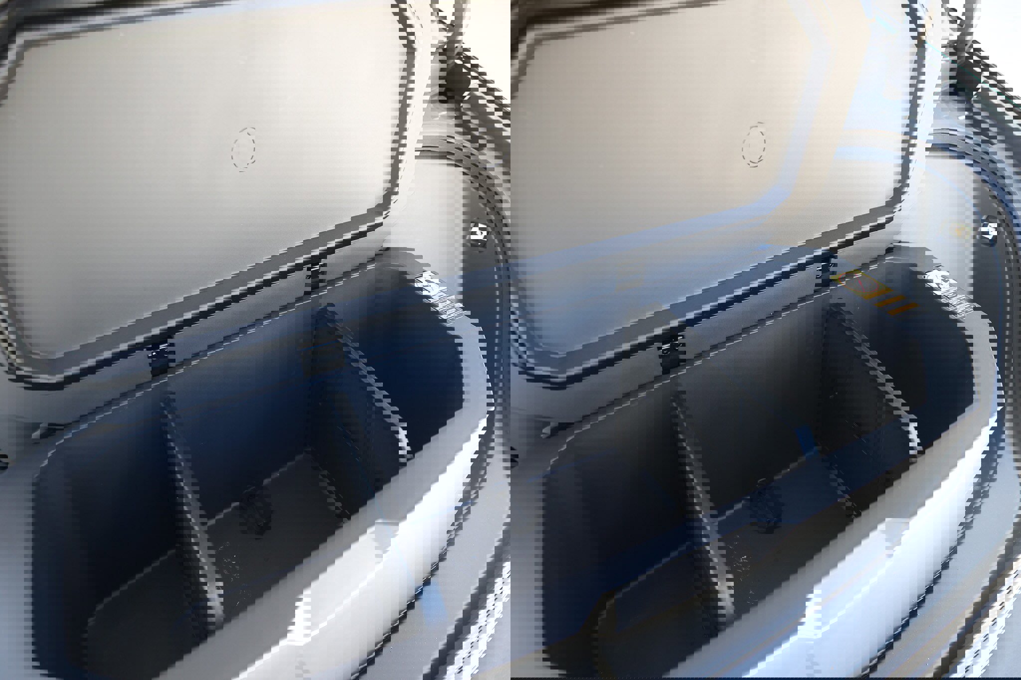 Used 2024 Tesla Cybertruck AWD Crew Cab image 47