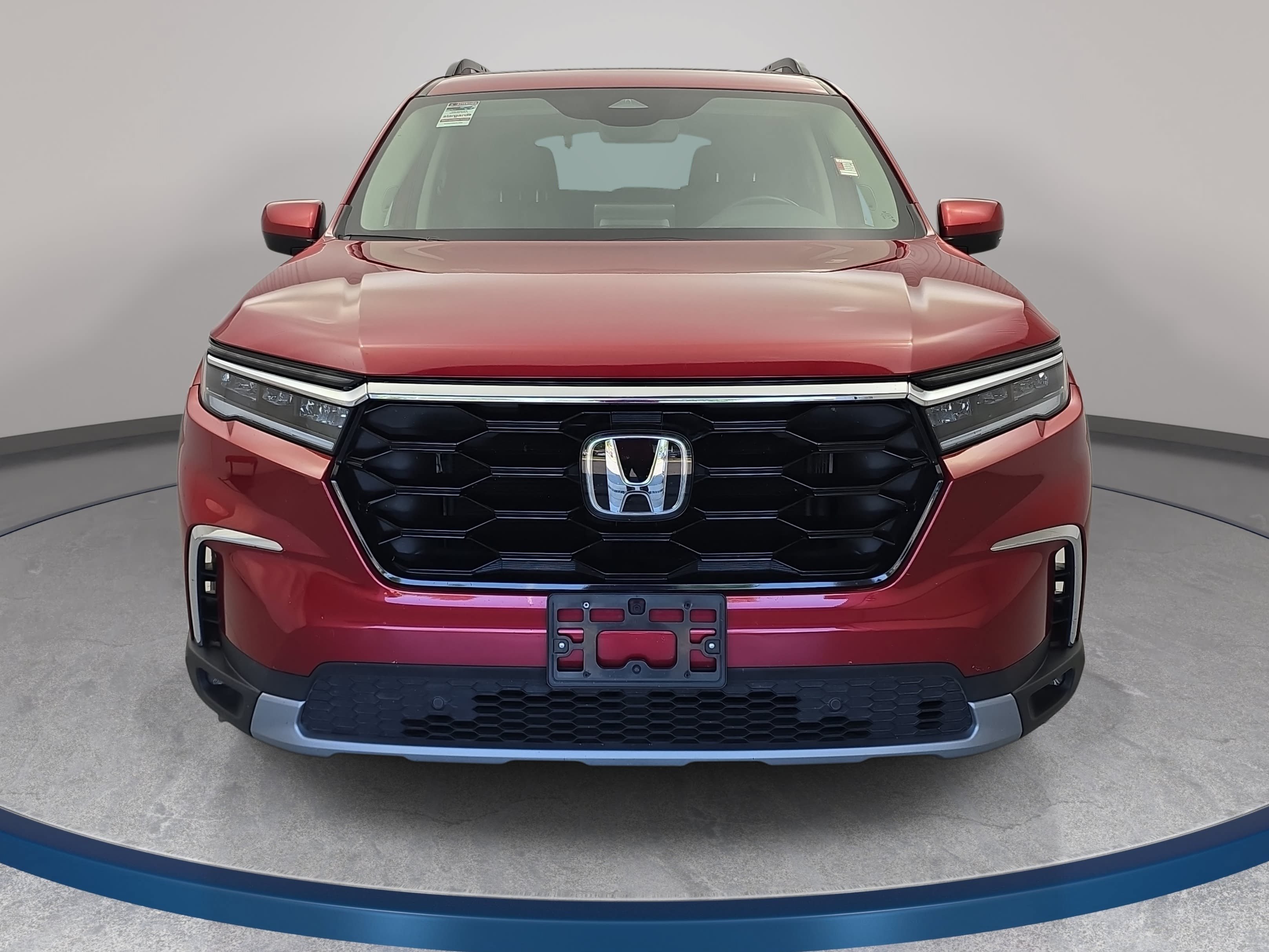 Certified 2024 Honda Pilot Touring image 2