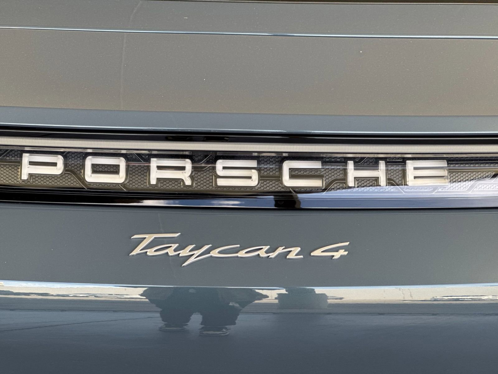 New 2026 Porsche Taycan image 34