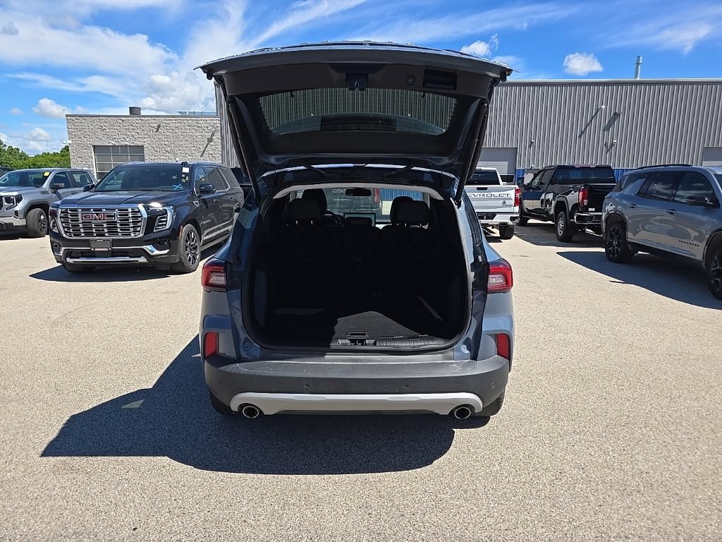 Used 2025 Ford Escape Platinum AWD/4WD image 6