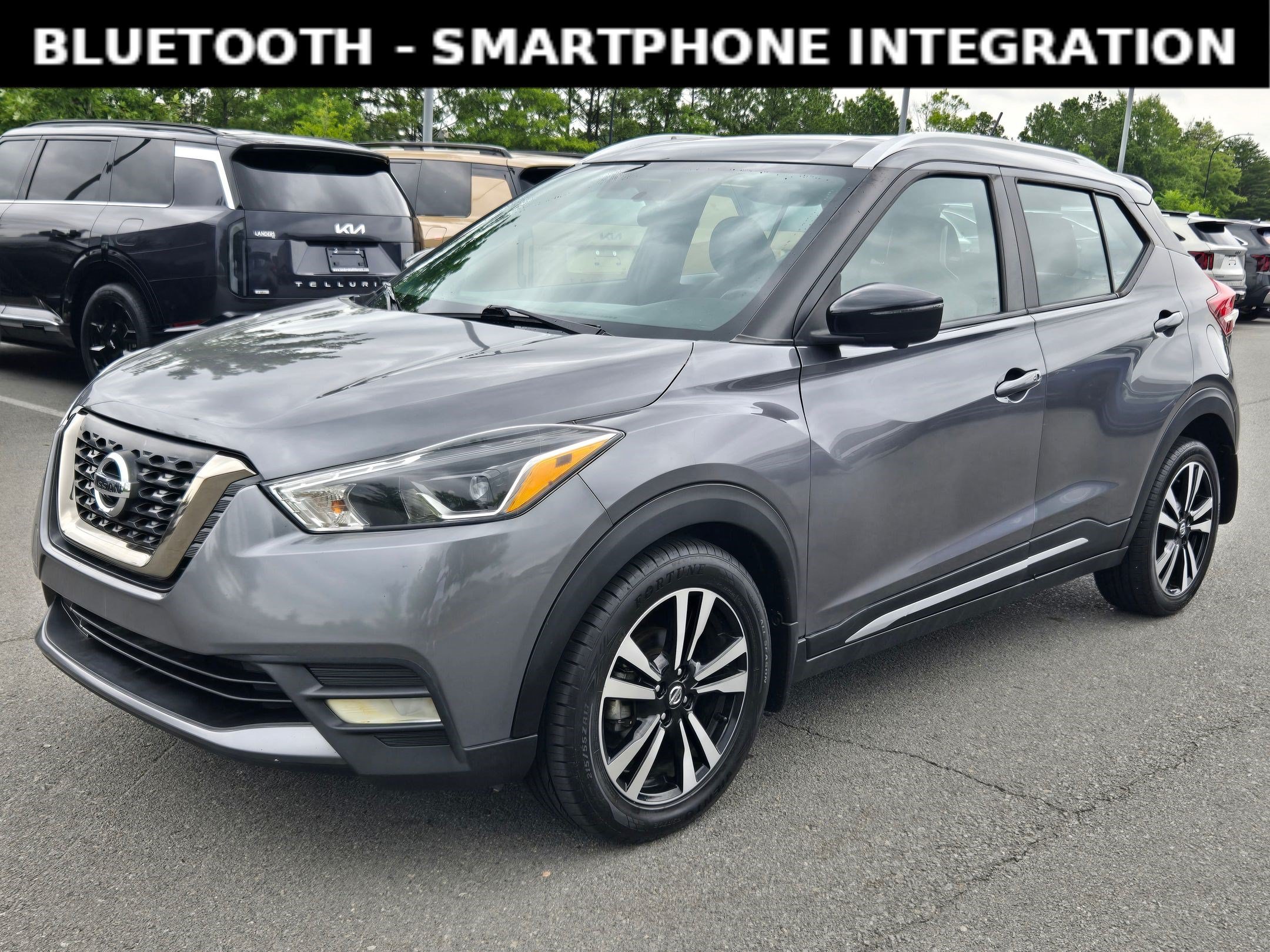 Used 2019 Nissan Kicks SR w/ SR Premium Package FWD image 3