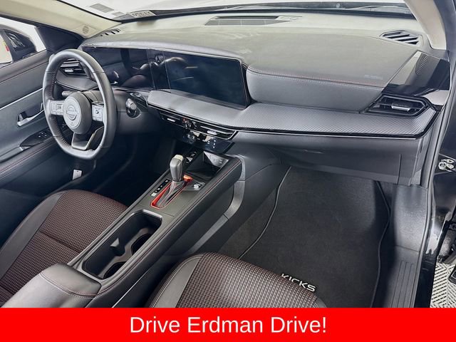 Used 2025 Nissan Kicks SR AWD/4WD image 25