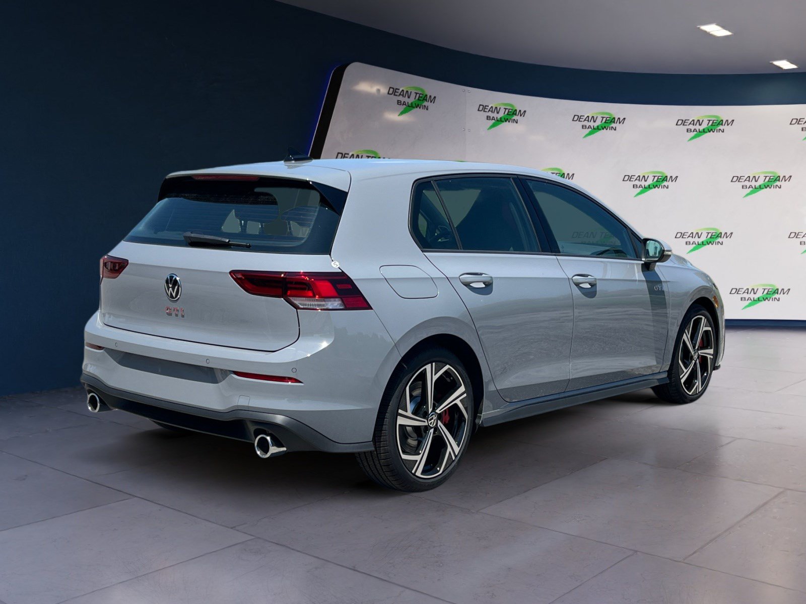 New 2025 Volkswagen GTI SE FWD image 7