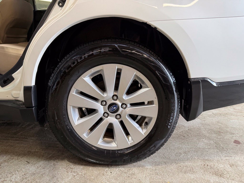 Used 2019 Subaru Outback 2.5i Premium AWD/4WD image 34