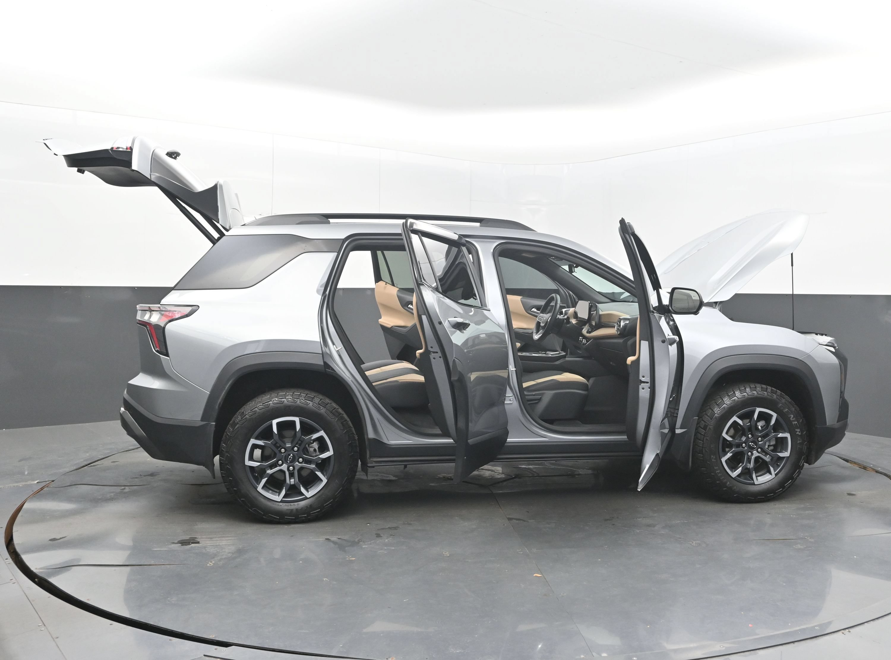 Used 2026 Chevrolet Equinox ACTIV w/ Safety and Technology Package AWD/4WD image 51