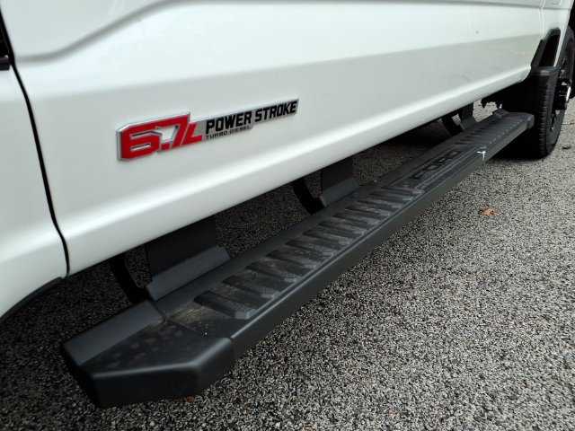 New 2027 Ford F250 Lariat w/ Black Appearance Package AWD/4WD image 9
