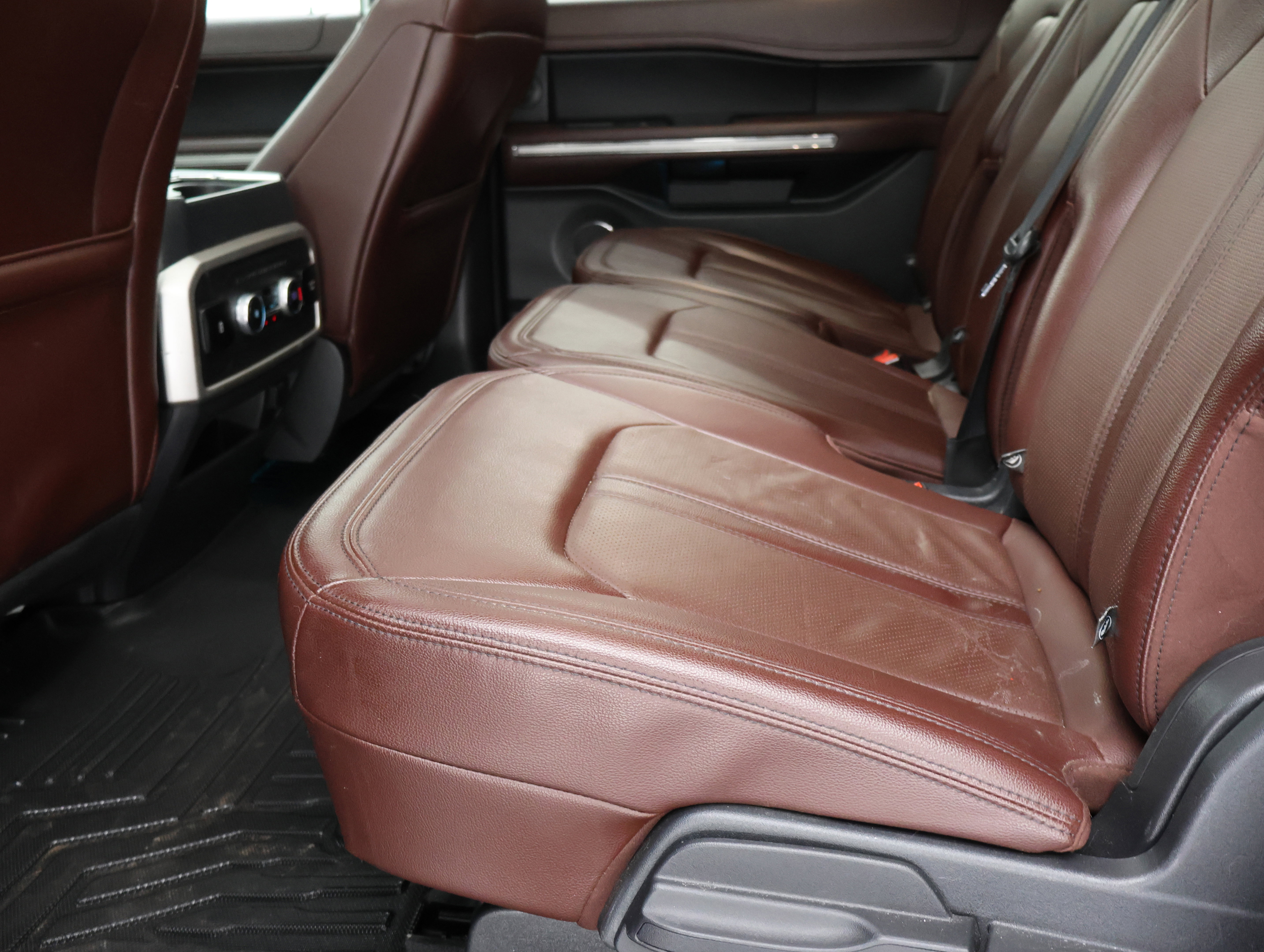 Used 2023 Ford Expedition Max Limited image 37