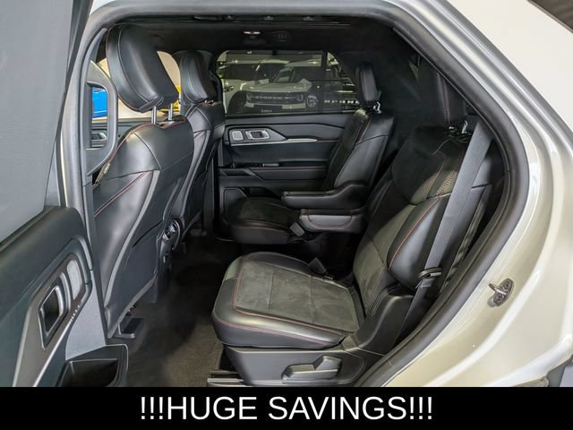 Used 2025 Ford Explorer ST AWD/4WD image 18