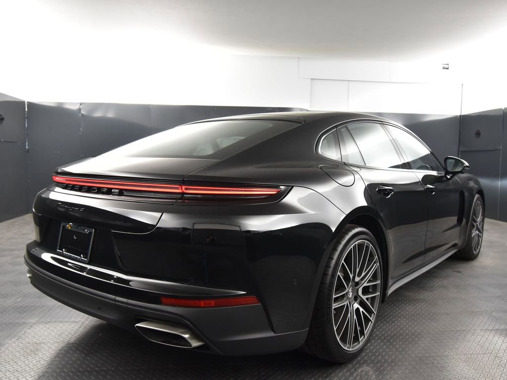 Used 2025 Porsche Panamera 4 image 7