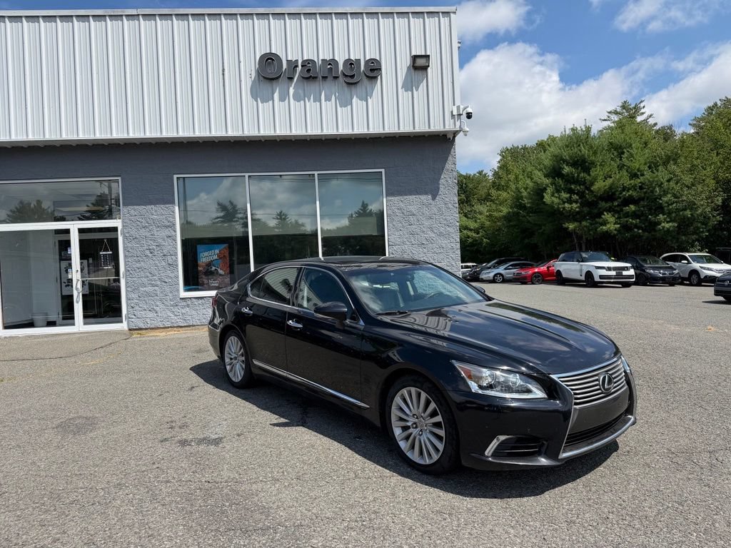 Used 2017 Lexus LS 460 AWD w/ Comfort Package image 10