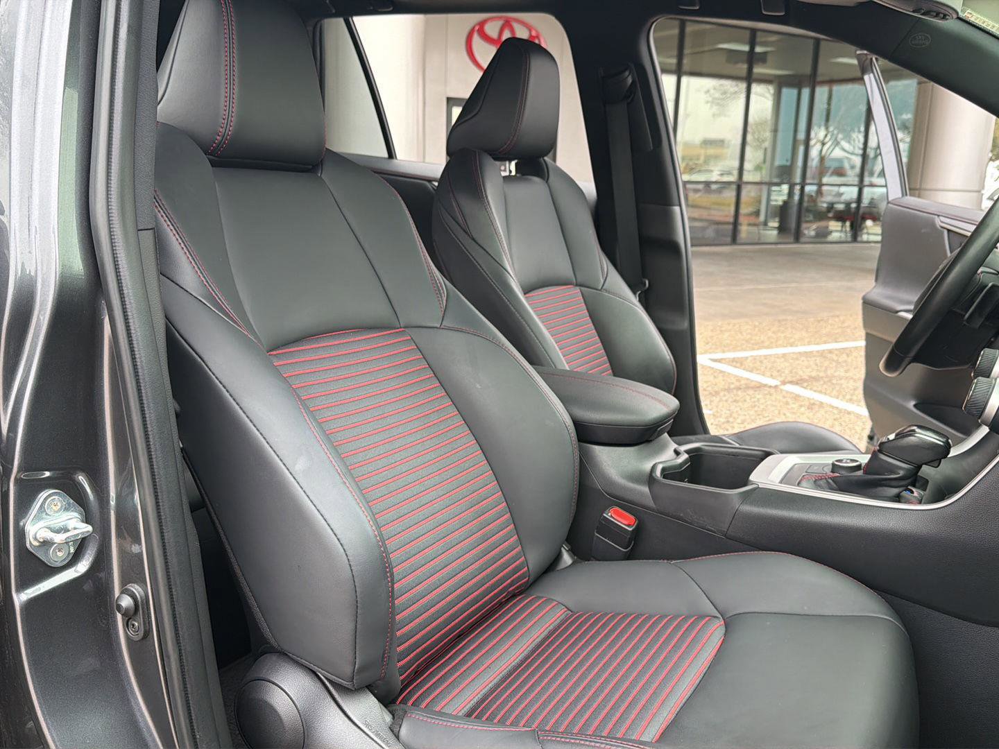 Used 2024 Toyota RAV4 XSE image 21