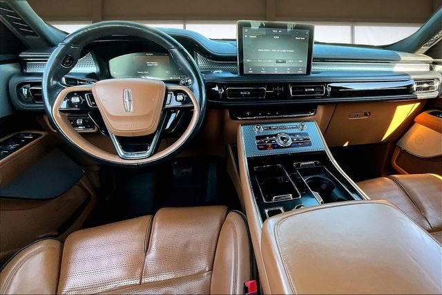 Used 2020 Lincoln Aviator Black Label image 16