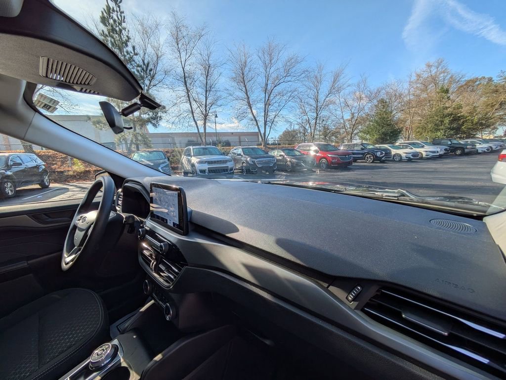 Used 2025 Ford Escape Active image 25