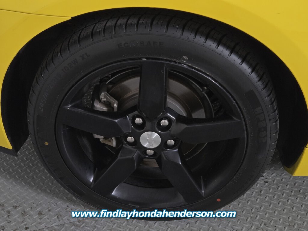 Used 2015 Chevrolet Camaro LT RWD image 11