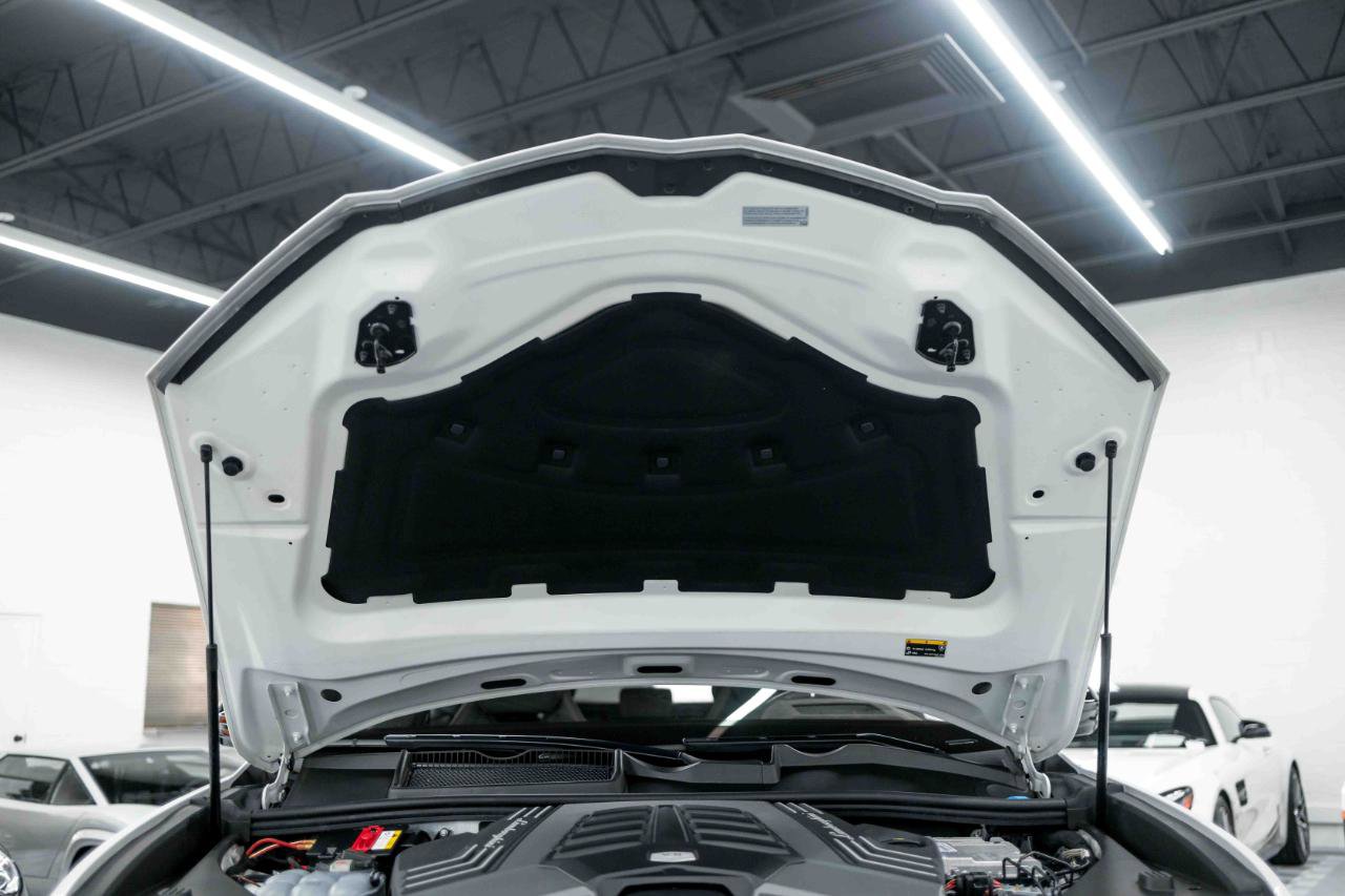 Used 2020 Lamborghini Urus Base image 94