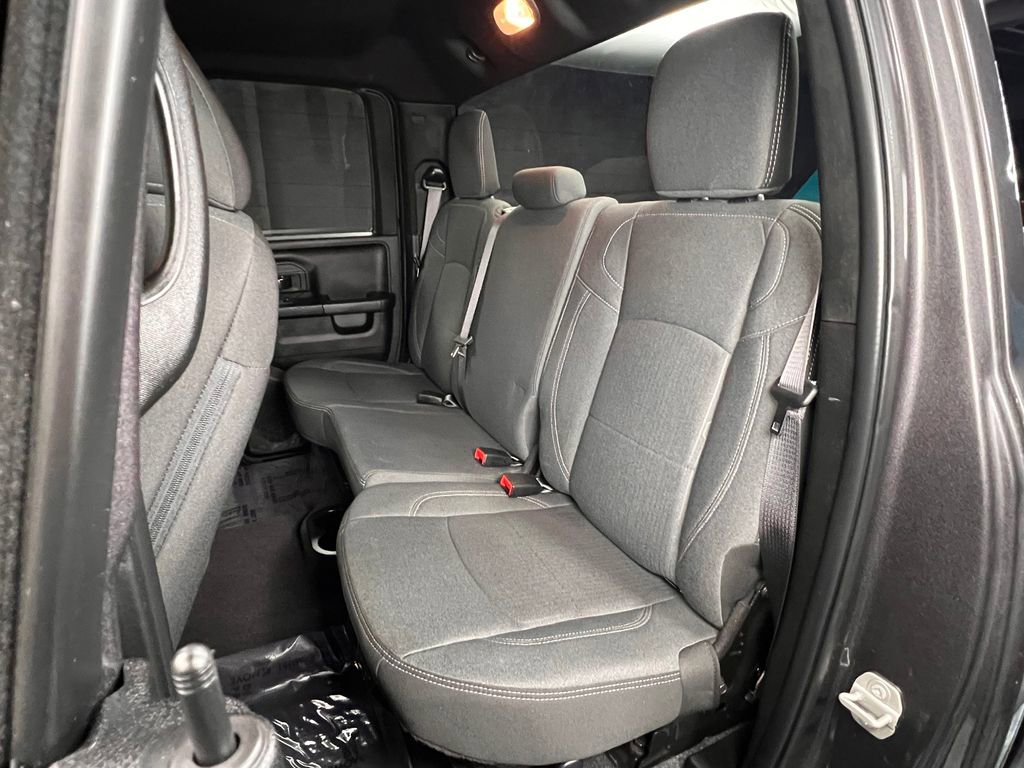 Used 2024 RAM 1500 Classic Warlock w/ Trailer & Traction Group AWD/4WD image 15