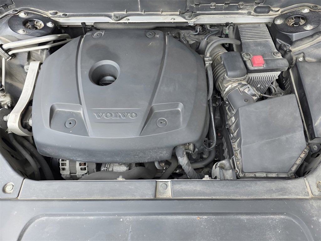 Used 2016 Volvo XC90 T6 Momentum image 10