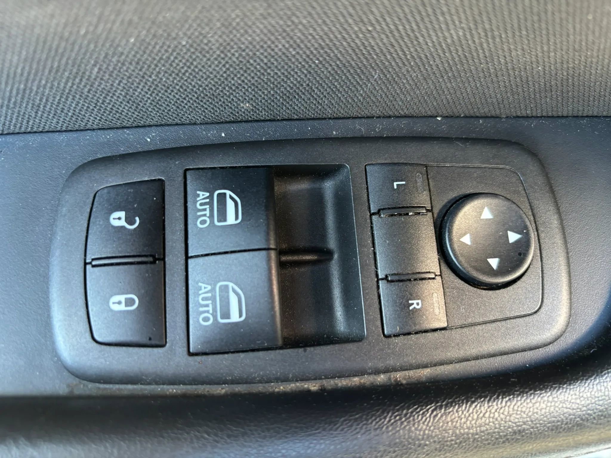 Used 2022 Dodge Challenger GT image 13