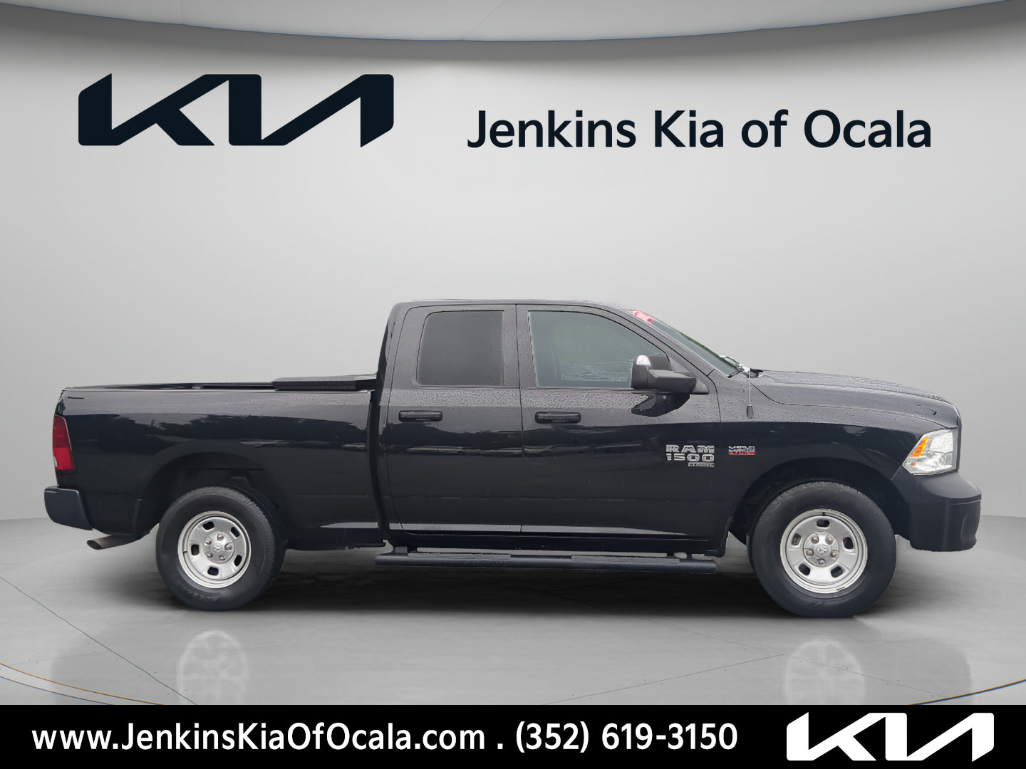 Used 2022 RAM 1500 Tradesman w/ Trailer Tow Group AWD/4WD image 2