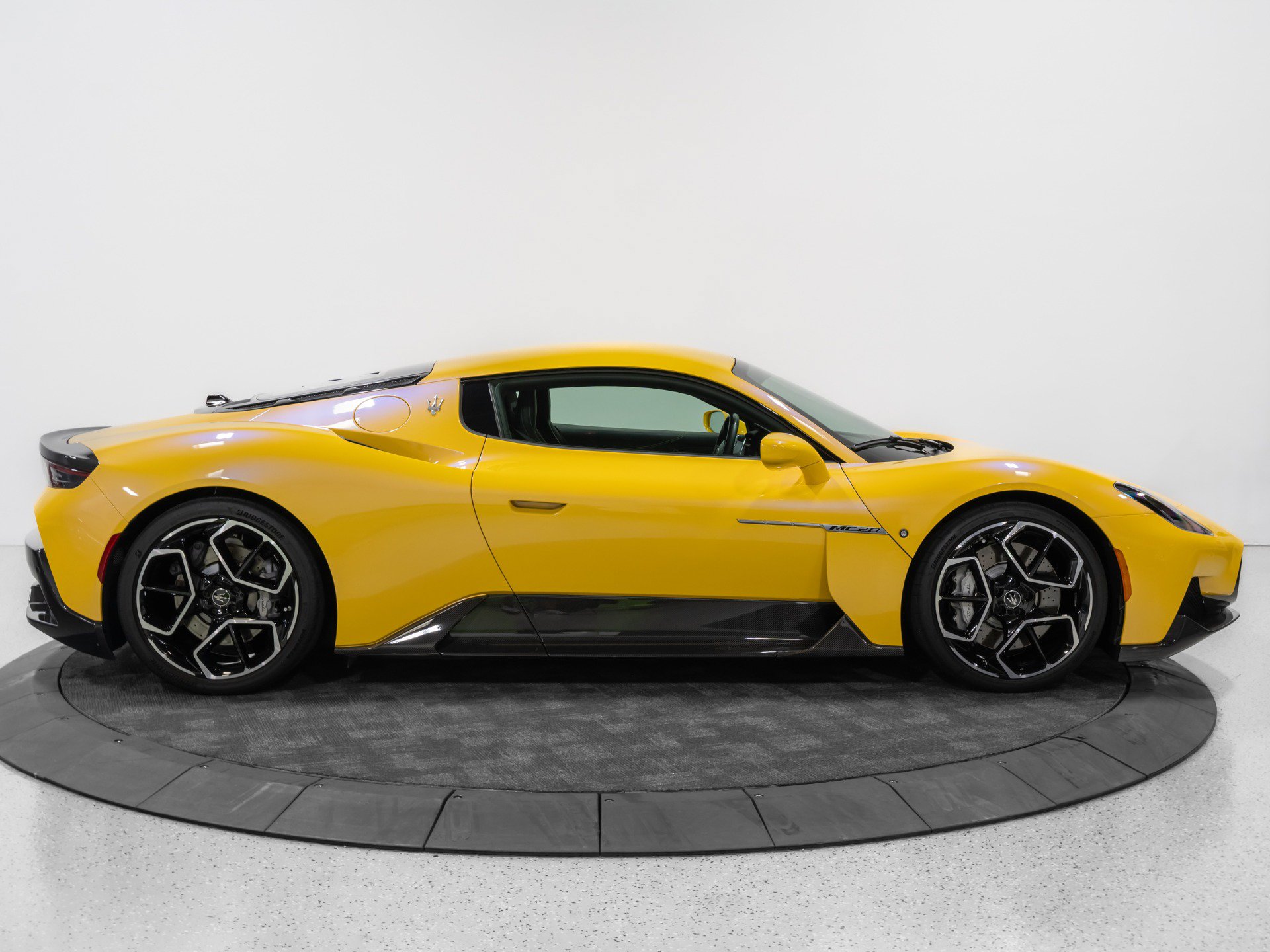 Used 2022 Maserati MC20 Coupe RWD image 10