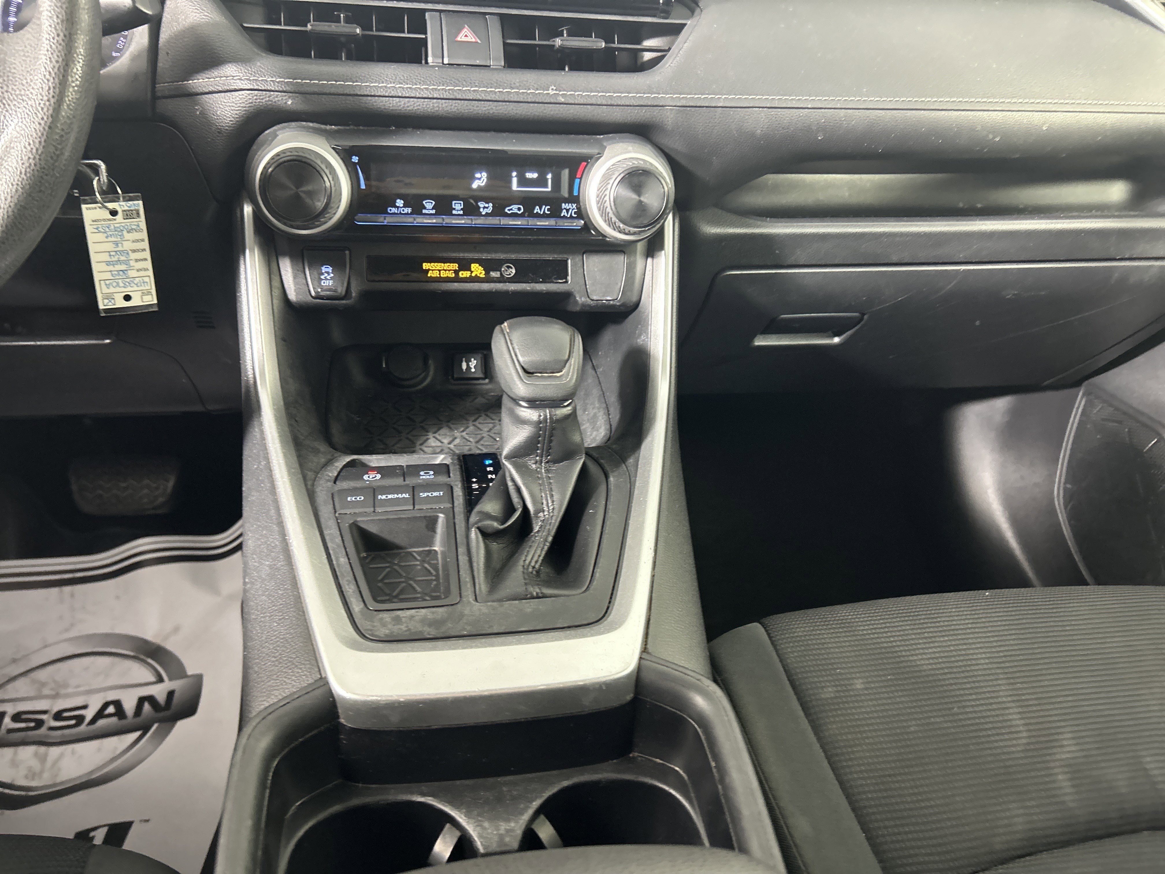 Used 2019 Toyota RAV4 LE image 21