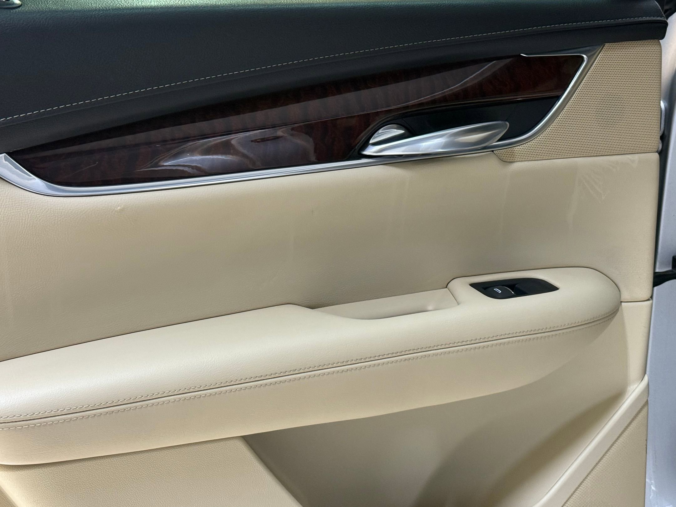 Used 2018 Cadillac XT5 Premium Luxury image 41