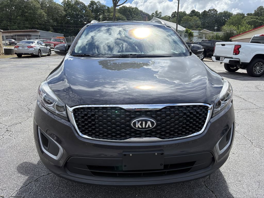 Used 2018 Kia Sorento LX image 9