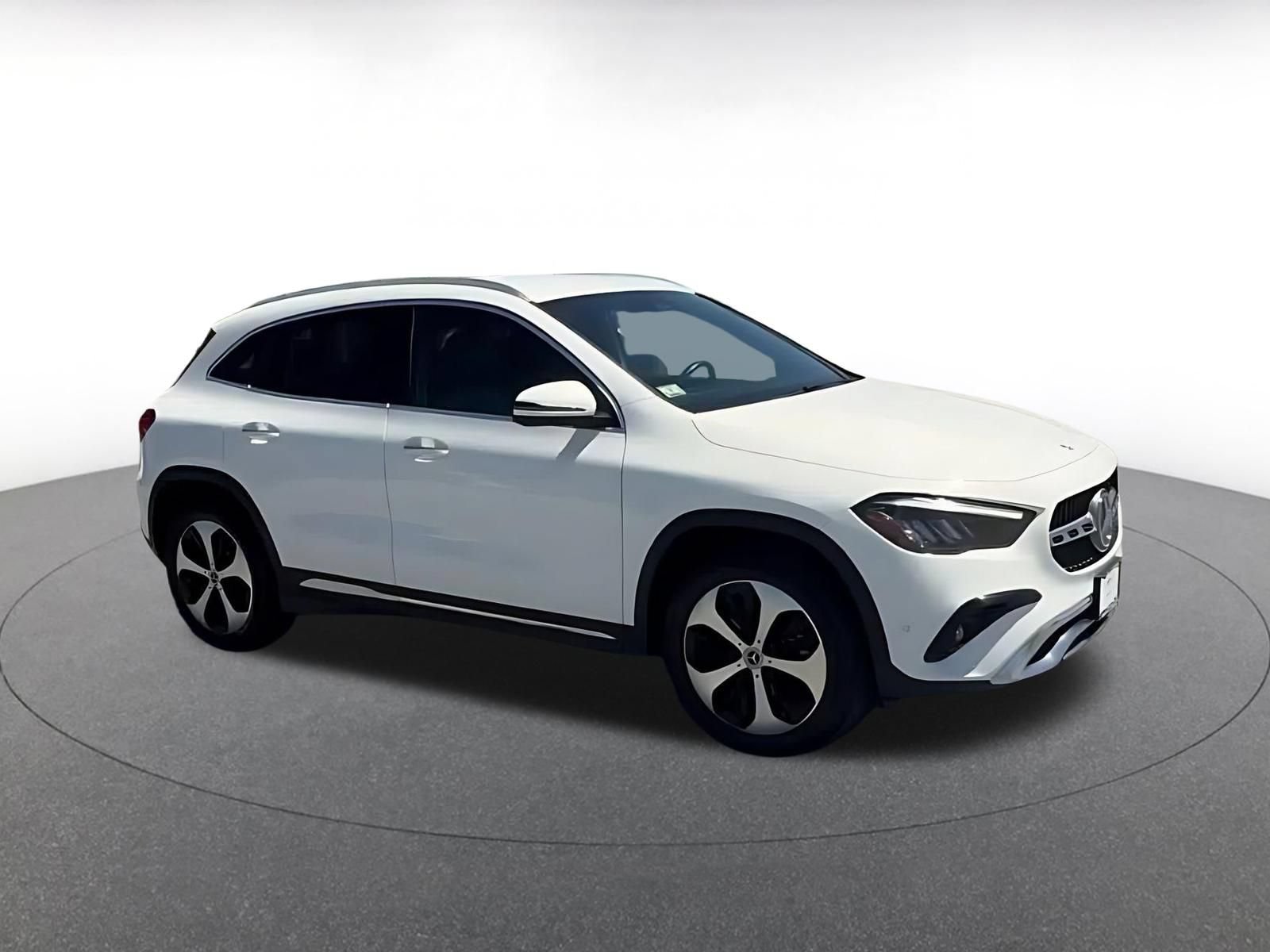 Used 2025 Mercedes-Benz GLA 250 image 2