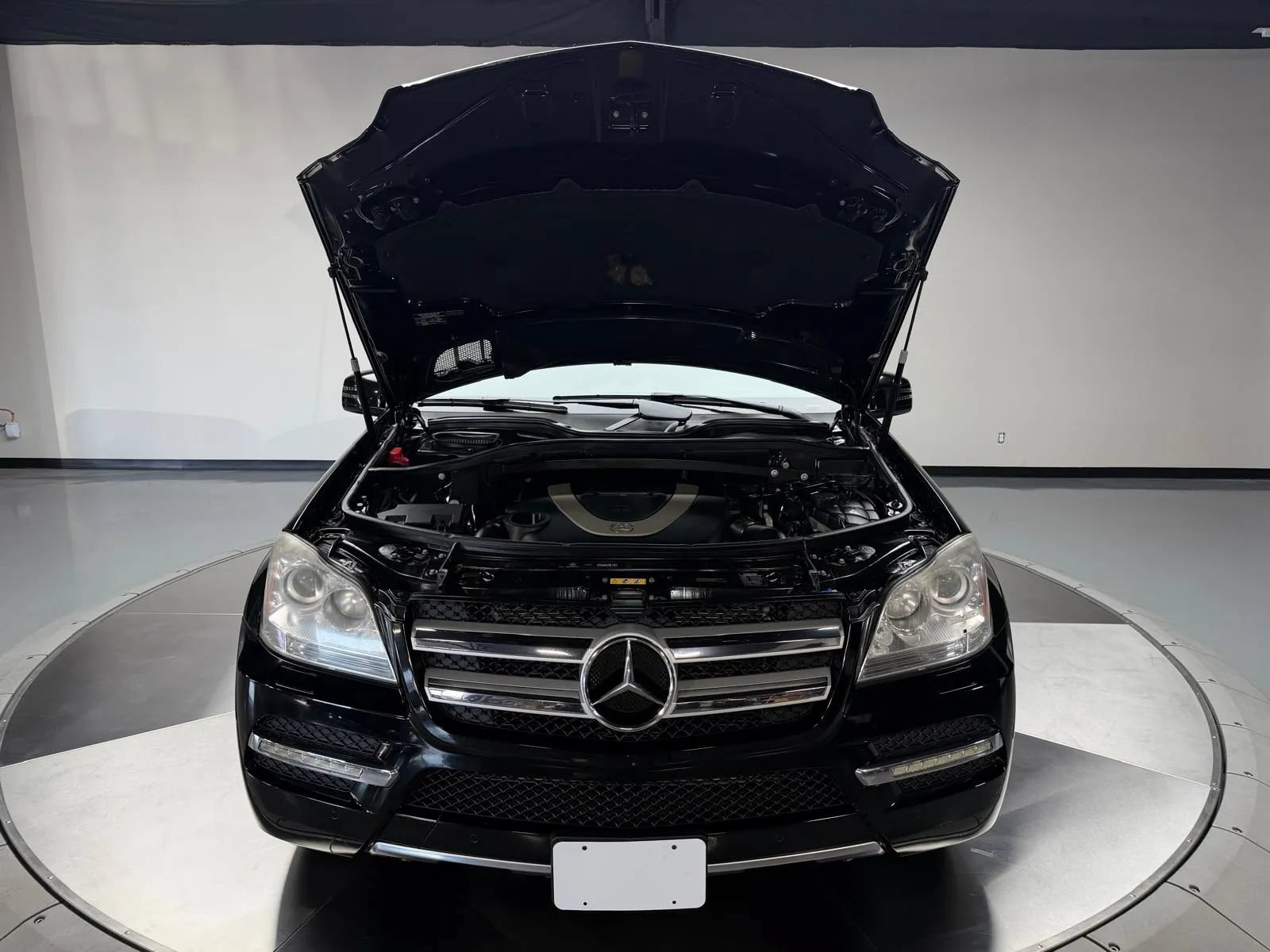 Used 2012 Mercedes-Benz GL 450 4MATIC w/ Premium 1 Pkg image 11