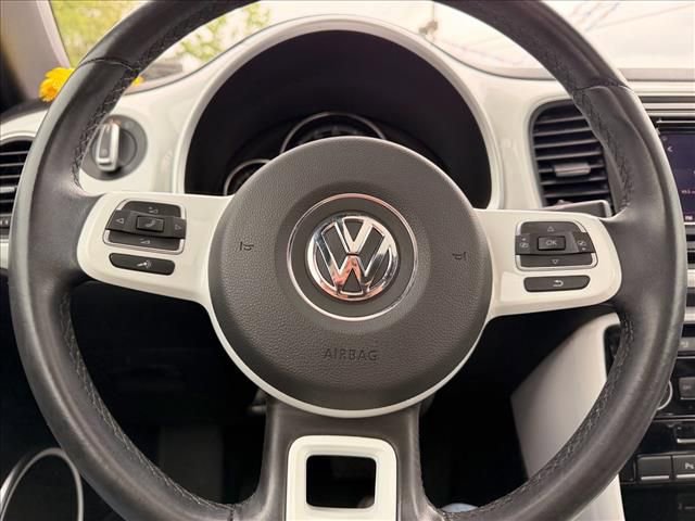 Used 2019 Volkswagen Beetle 2.0T SE w/ SE Premium Package FWD image 17