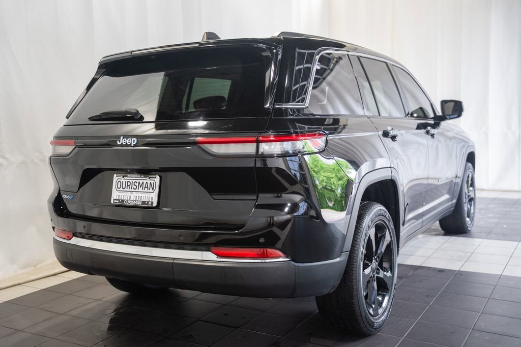 Used 2022 Jeep Grand Cherokee Limited 4xe AWD/4WD image 4