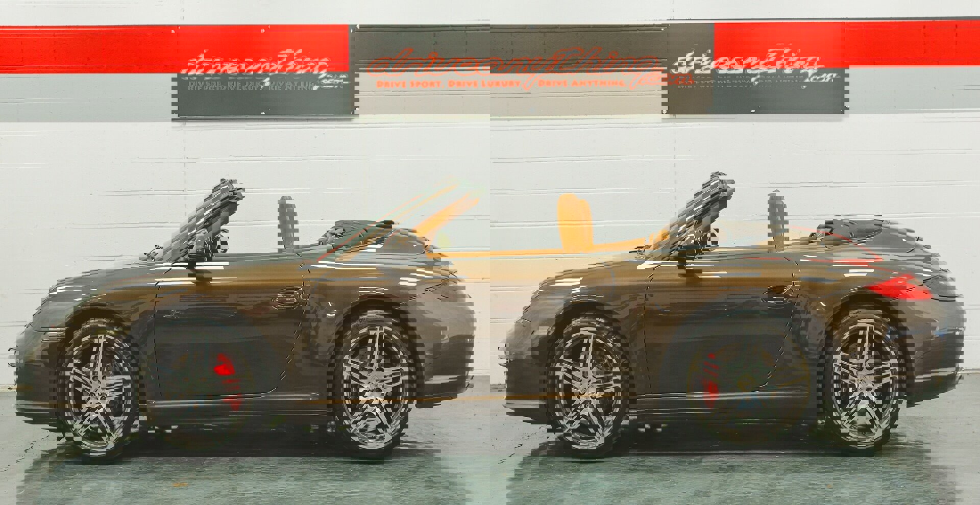 Used 2009 Porsche 911 Carrera 4S image 10