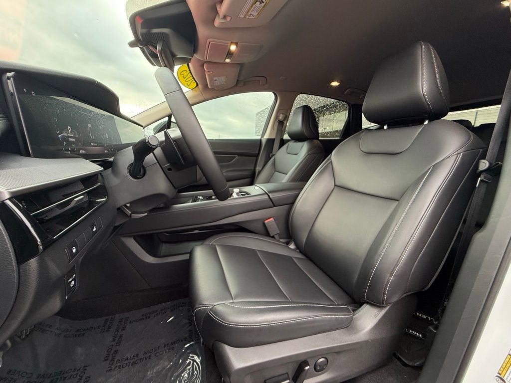 Used 2025 Nissan Murano SV FWD image 21