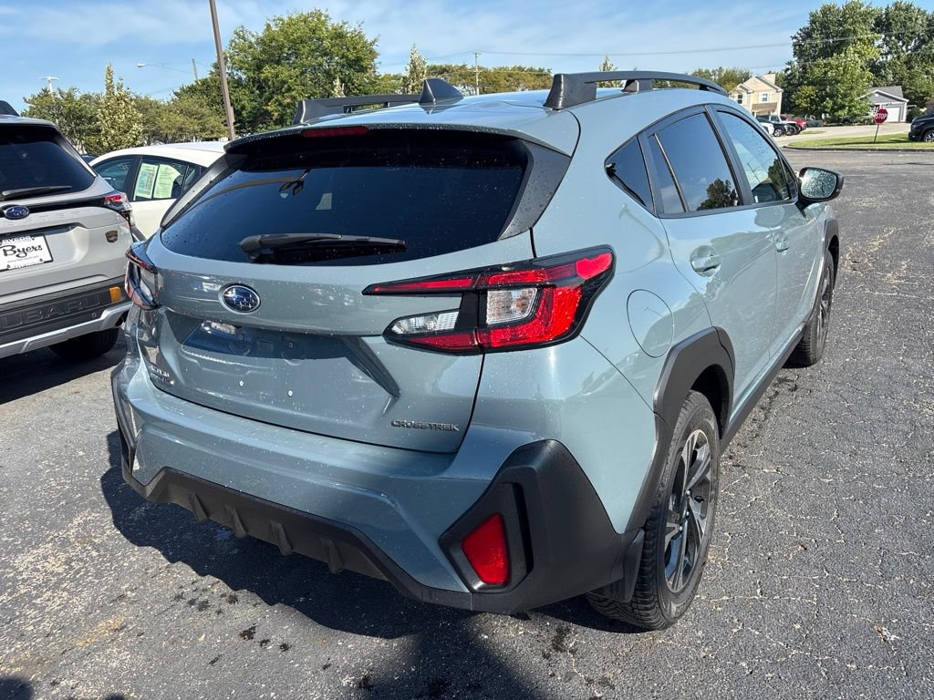 Used 2024 Subaru Crosstrek 2.0i Premium AWD/4WD image 3