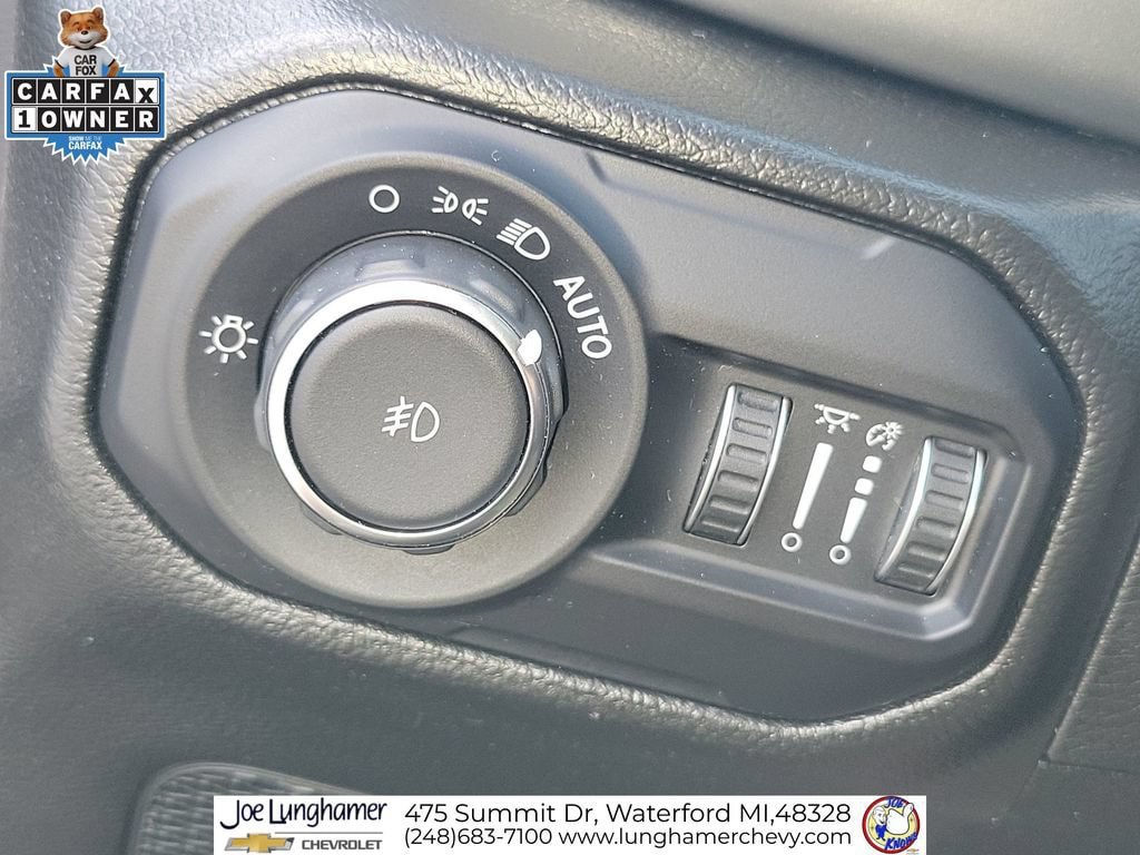 Used 2022 Jeep Wrangler Unlimited Sahara w/ Cold Weather Group AWD/4WD image 20
