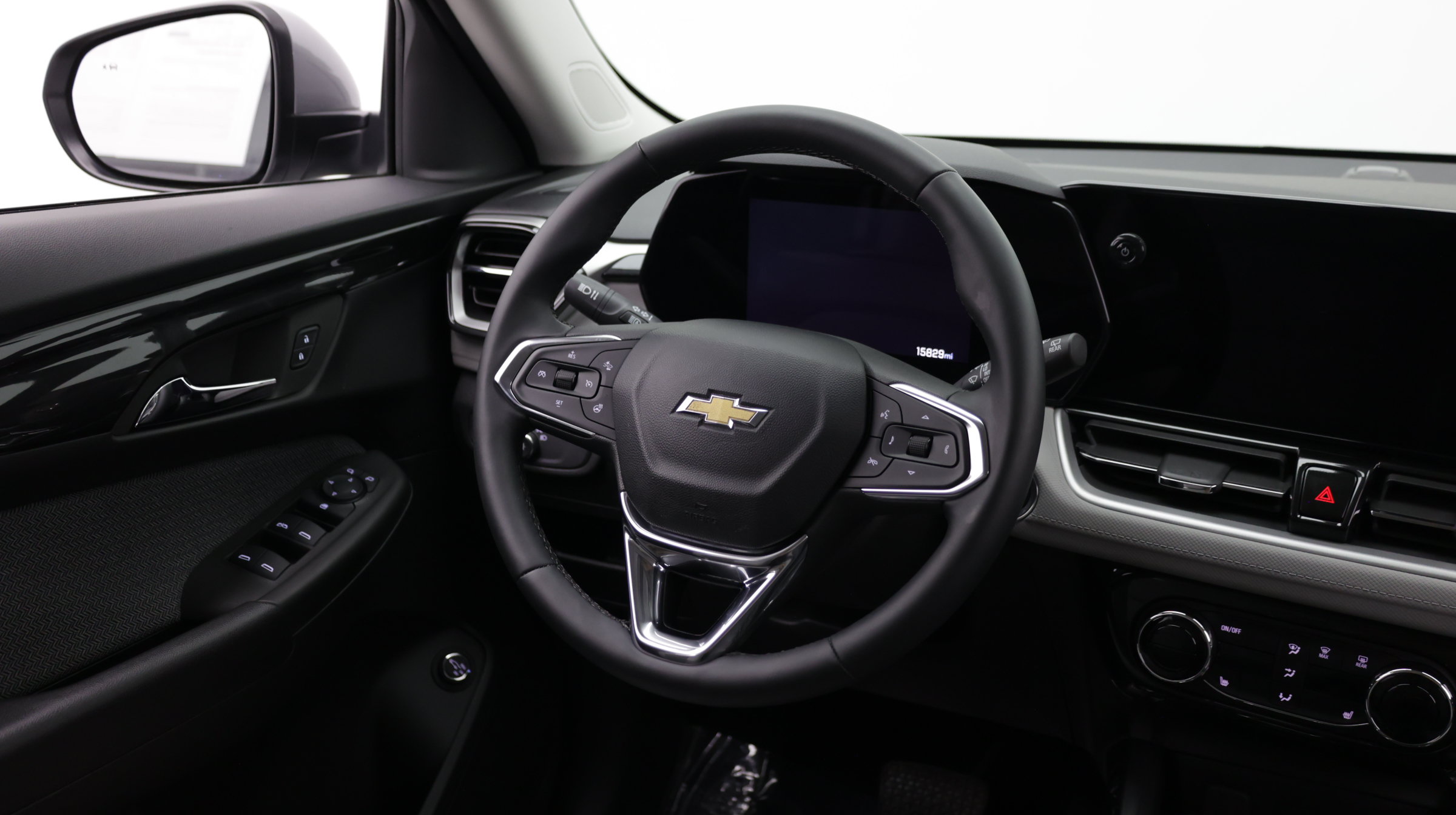 Used 2026 Chevrolet TrailBlazer LT w/ Convenience Package AWD/4WD image 29