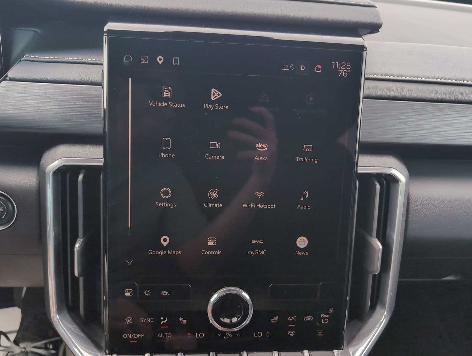 Used 2025 GMC Acadia Elevation FWD image 13