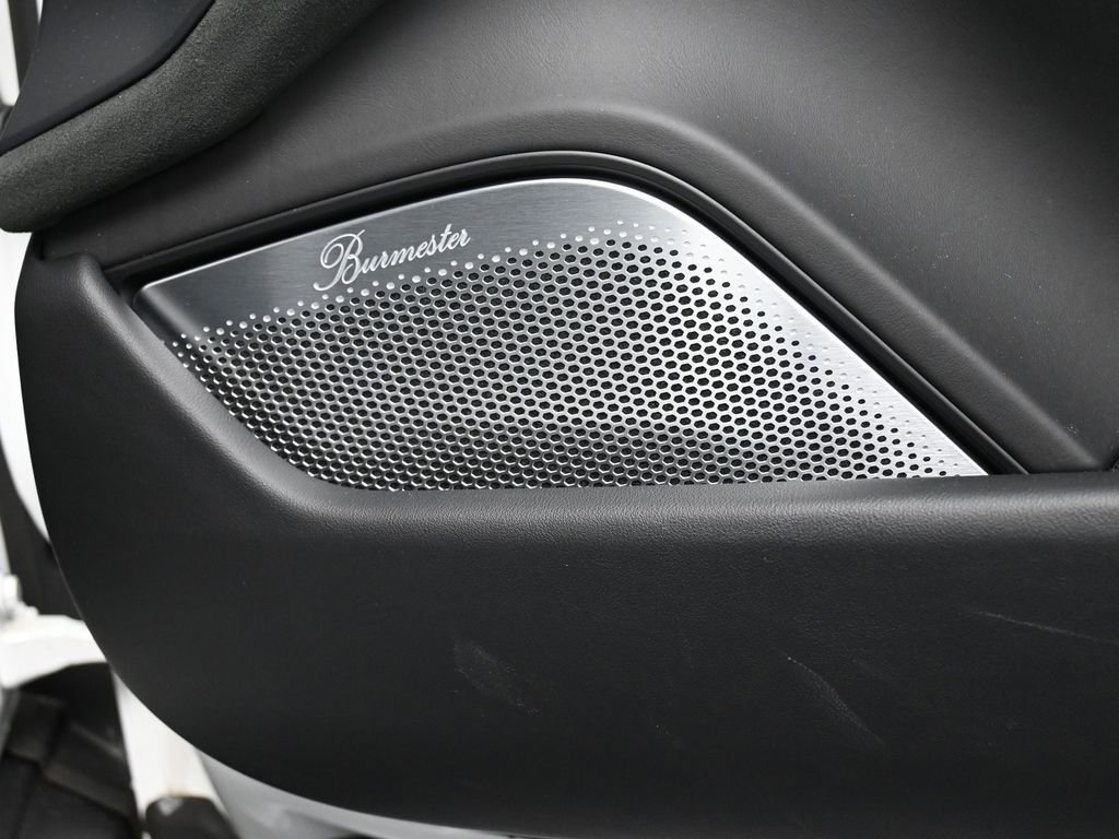 Certified 2025 Porsche Taycan Turbo GT image 31