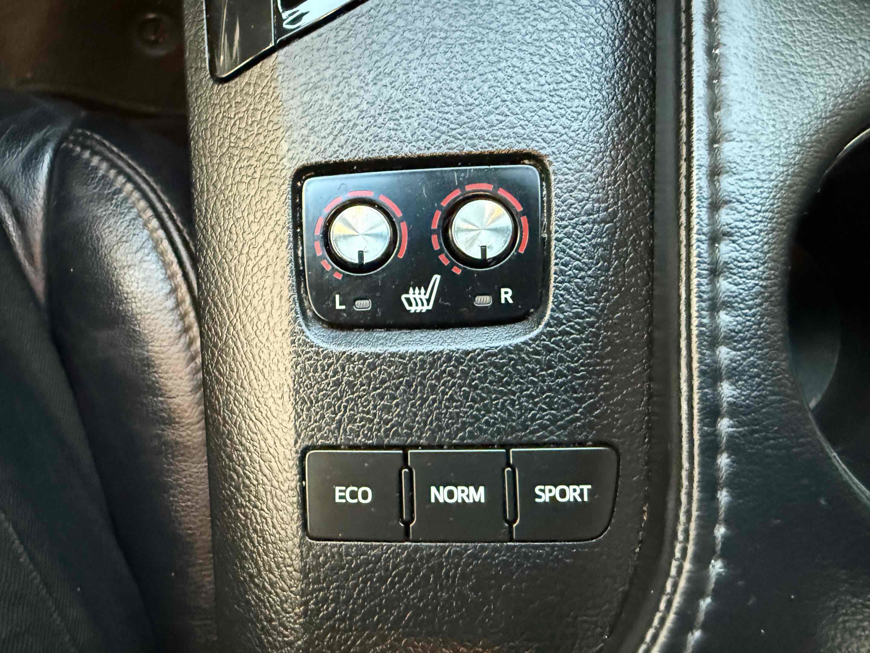 Used 2014 Toyota Avalon XLE Touring image 48