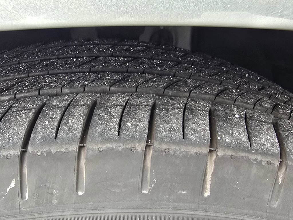 Used 2025 Cadillac XT6 Premium Luxury image 39