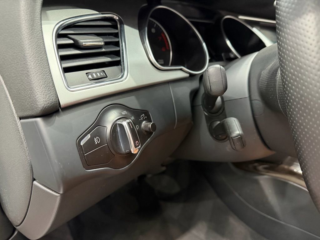 Used 2010 Audi A5 2.0T Premium image 44